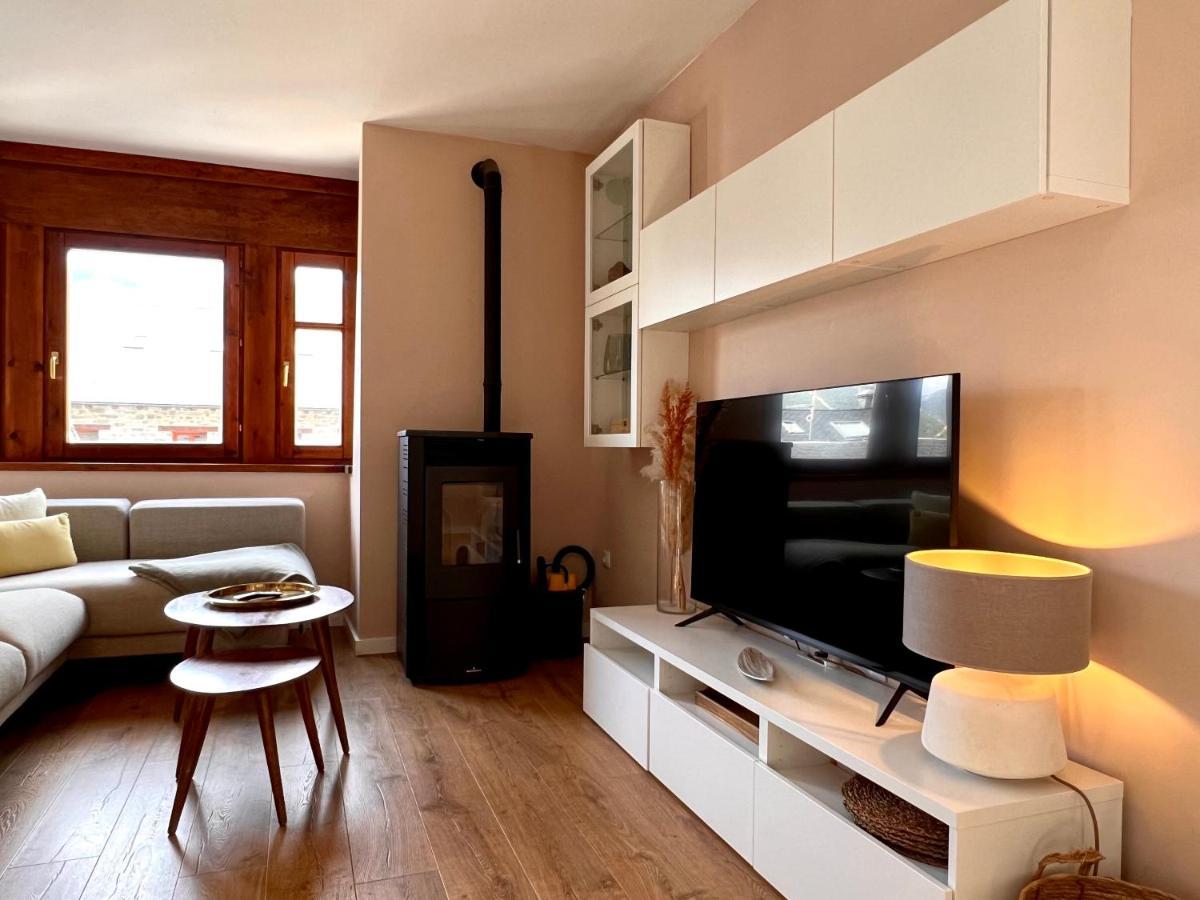 Duplex La Roca - L'Amfitriona Apartment Espot Ngoại thất bức ảnh