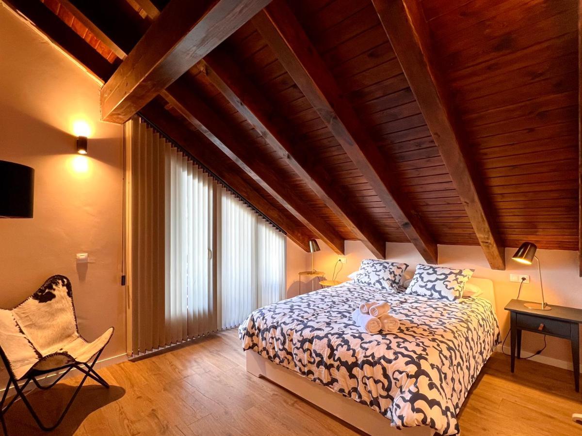 Duplex La Roca - L'Amfitriona Apartment Espot Ngoại thất bức ảnh